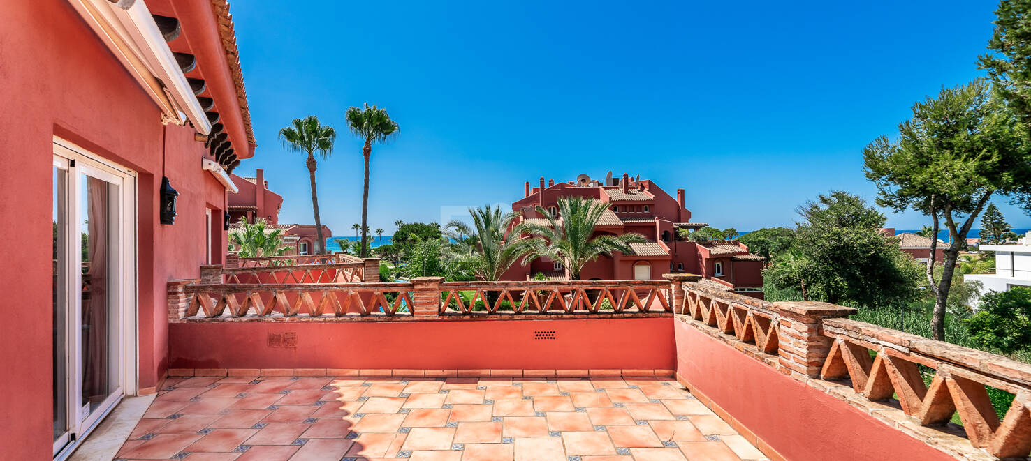 Penthouse unique au coeur d'Elviria dans l'urbanisation de la plage de Frontline