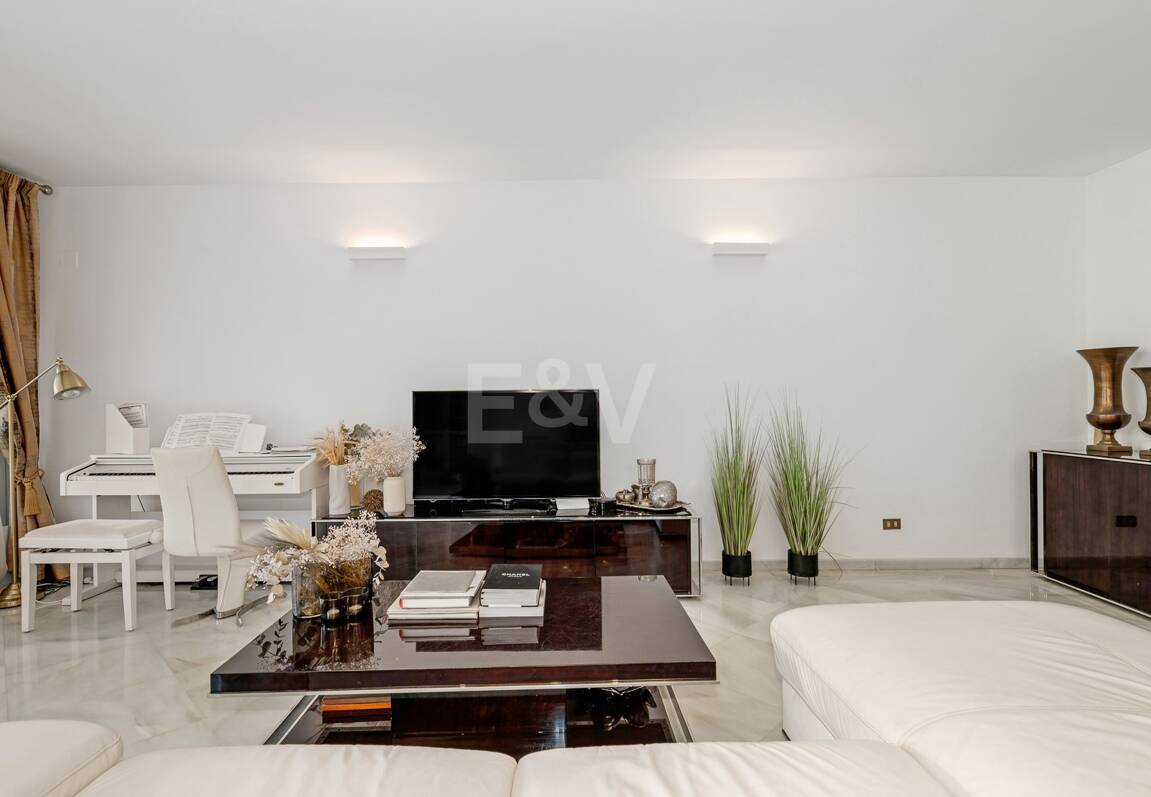 Urban Oasis a Few Steps from the Beach in Don Gonzalo