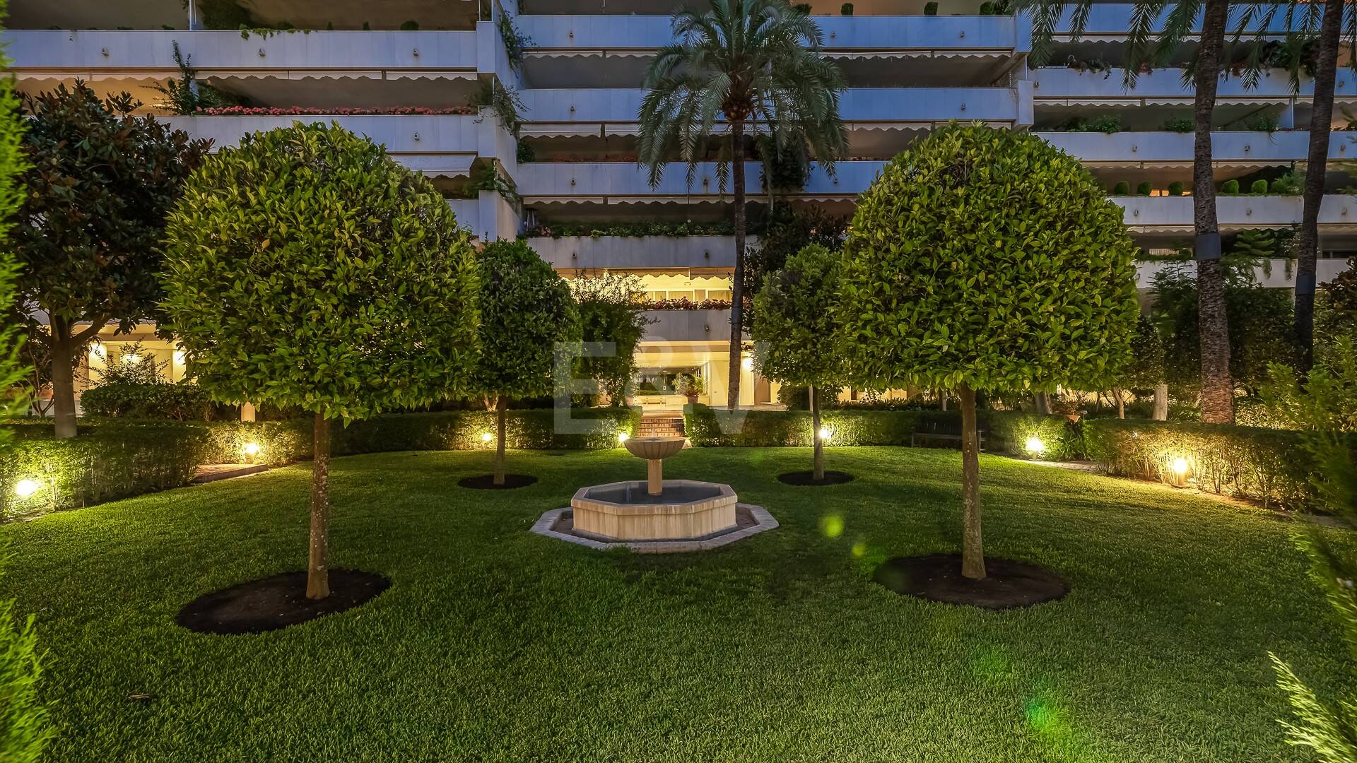 Urban Oasis a Few Steps from the Beach in Don Gonzalo