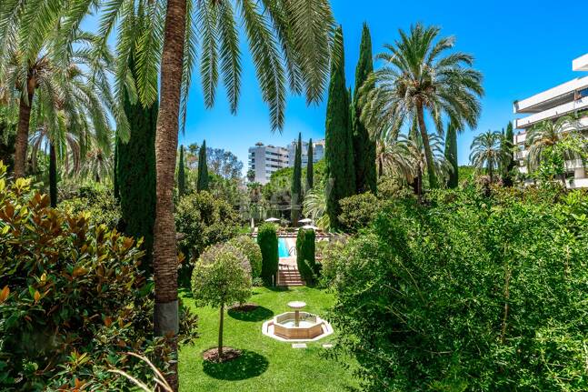 Urban Oasis a Few Steps from the Beach in Don Gonzalo