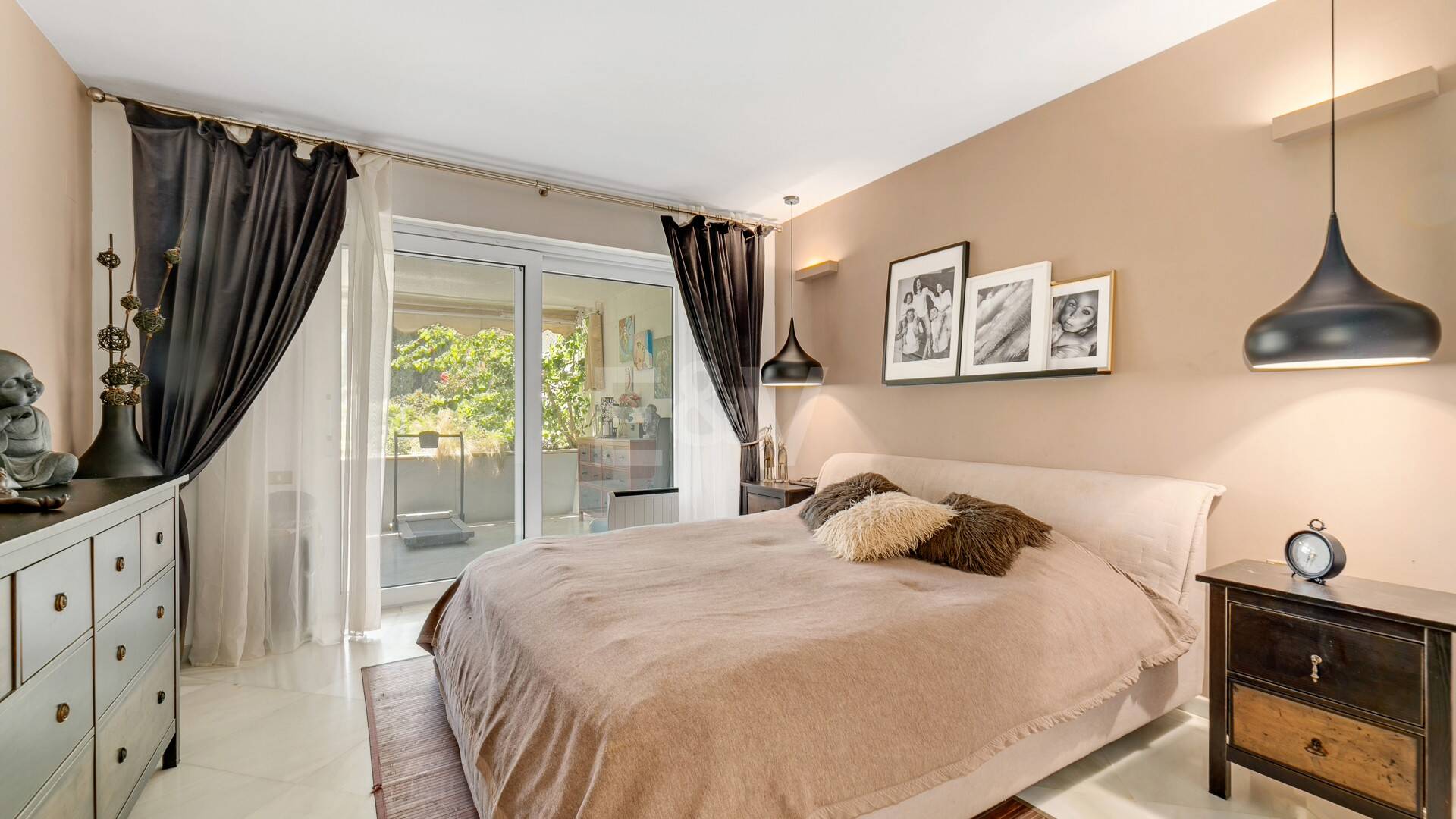 Urban Oasis a Few Steps from the Beach in Don Gonzalo