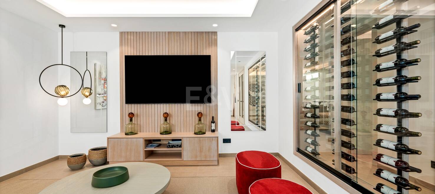 Brand New luxury Villa in La Cerquilla, frontline golf