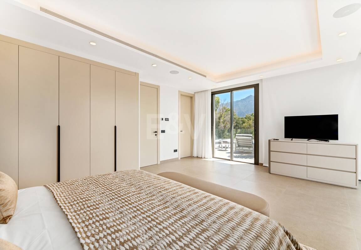 Varumärke ny lyxig Villa i La Cerquilla, Front Line Golf