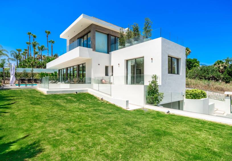 Varumärke ny lyxig Villa i La Cerquilla, Front Line Golf