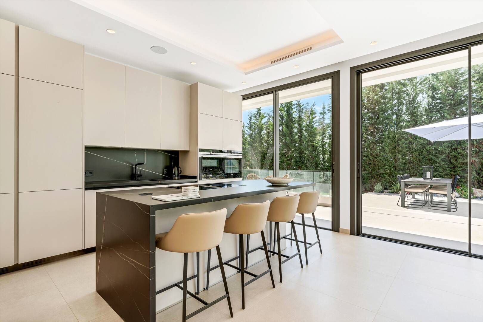 Varumärke ny lyxig Villa i La Cerquilla, Front Line Golf