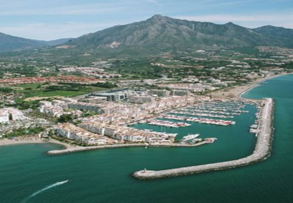 Varumärke ny lyxig Villa i La Cerquilla, Front Line Golf