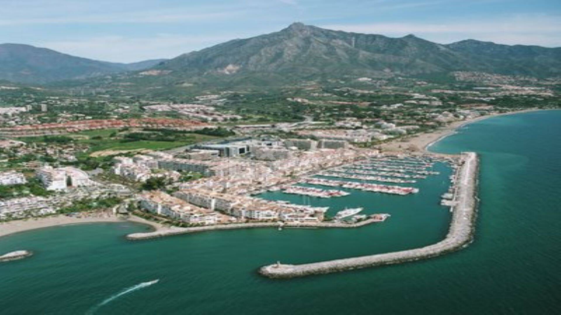 Varumärke ny lyxig Villa i La Cerquilla, Front Line Golf