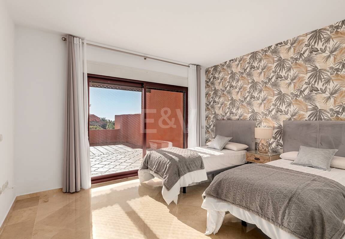 Penthouse duplex de 4 chambres à El Rosario Beachside