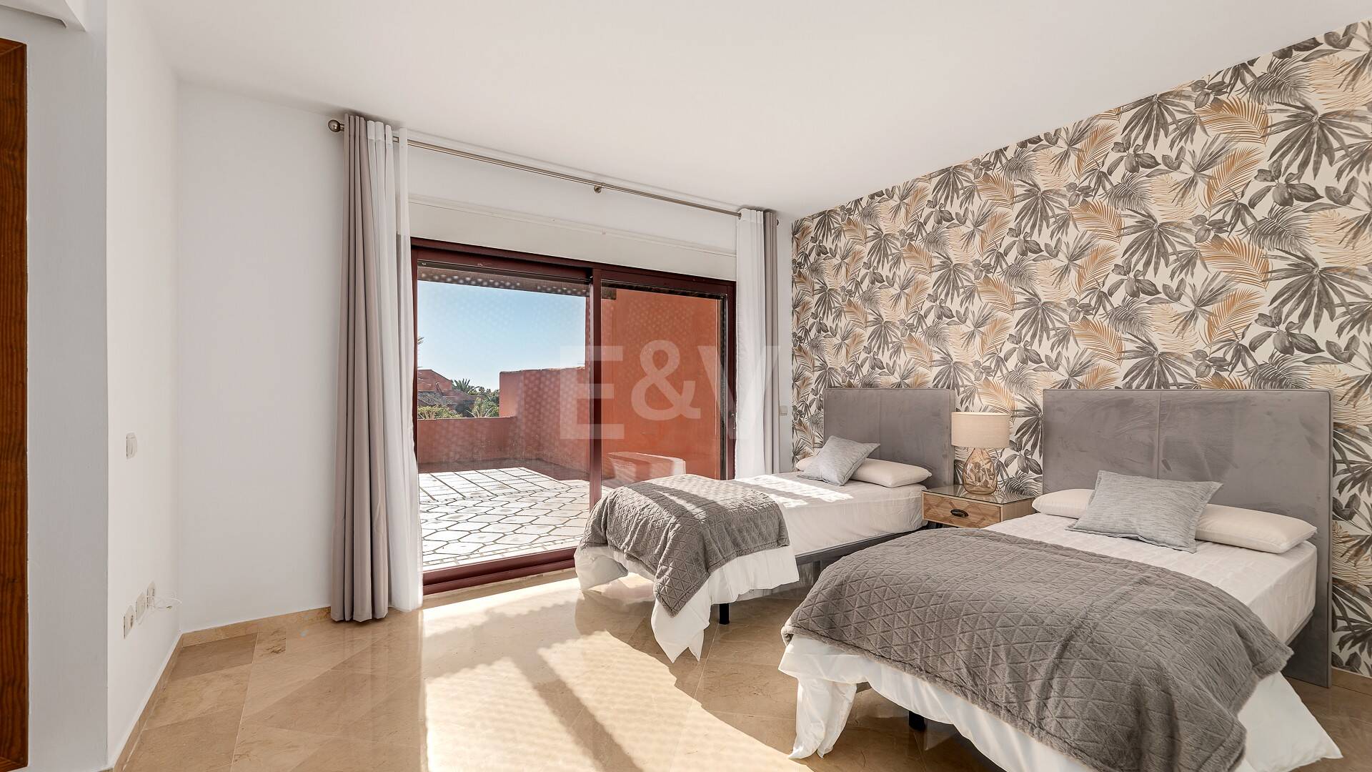 Penthouse duplex de 4 chambres à El Rosario Beachside