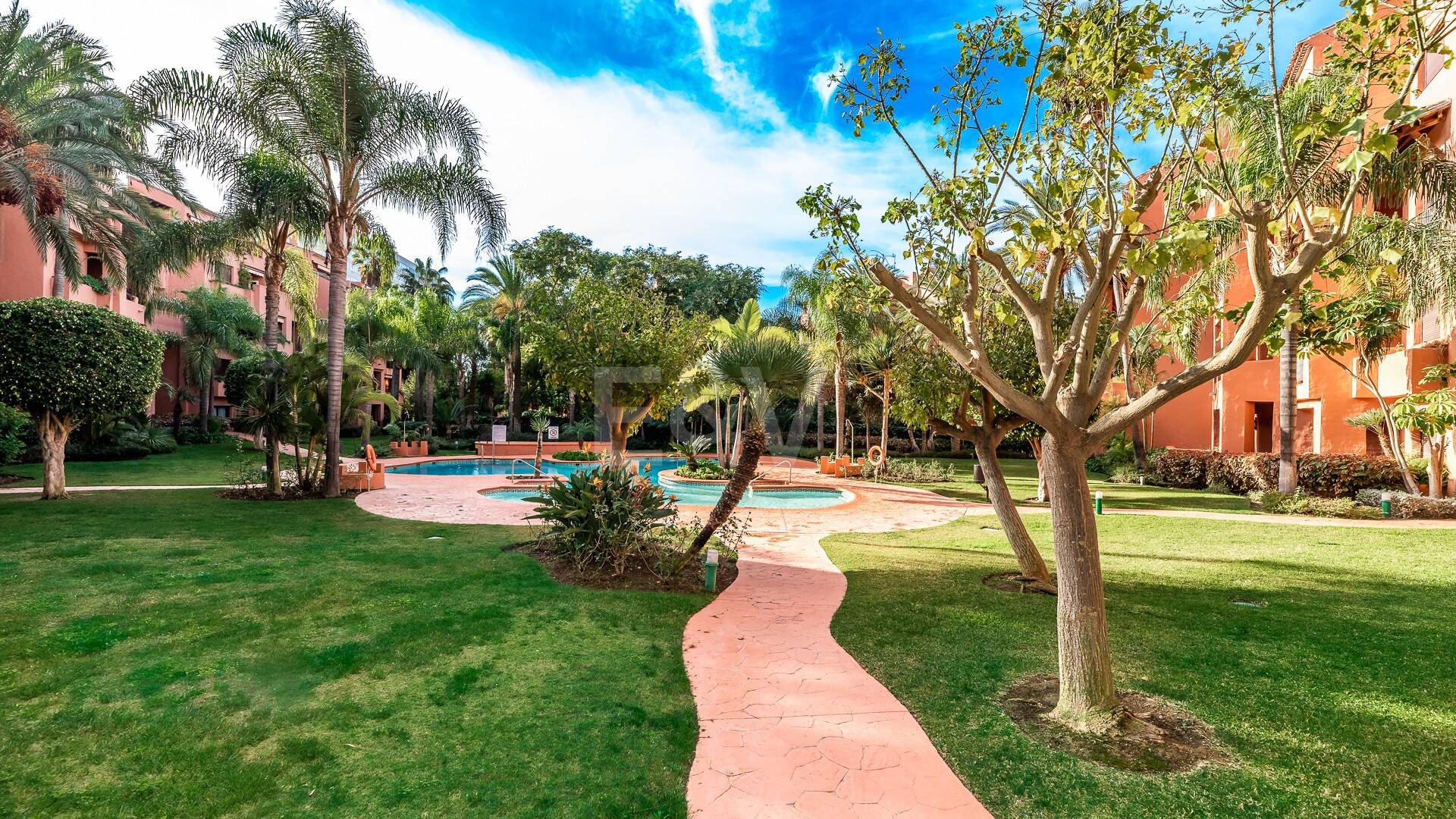 Penthouse duplex de 4 chambres à El Rosario Beachside