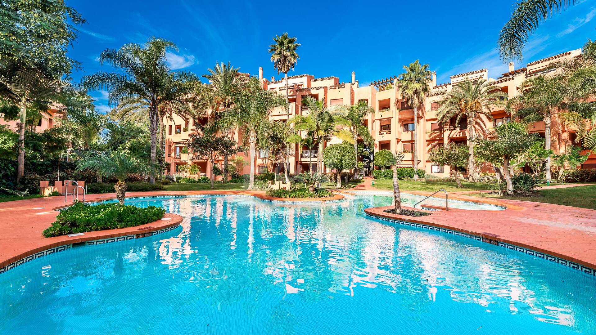 Penthouse duplex de 4 chambres à El Rosario Beachside