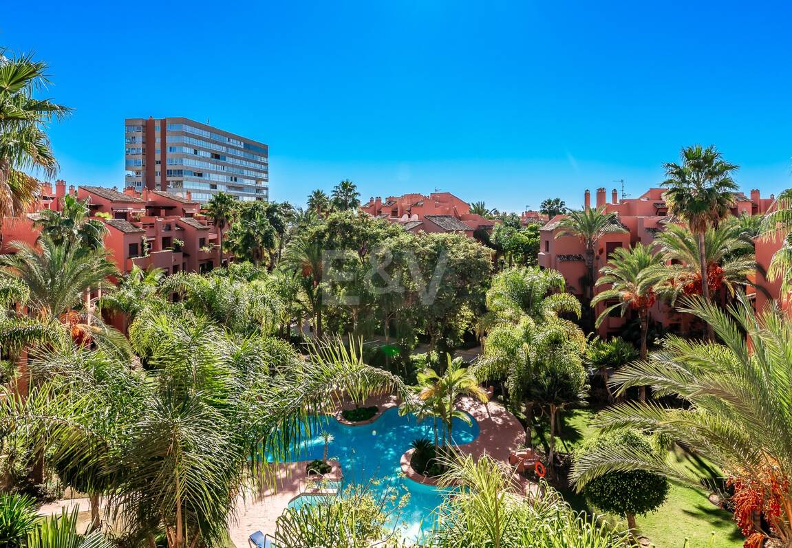 Penthouse duplex de 4 chambres à El Rosario Beachside