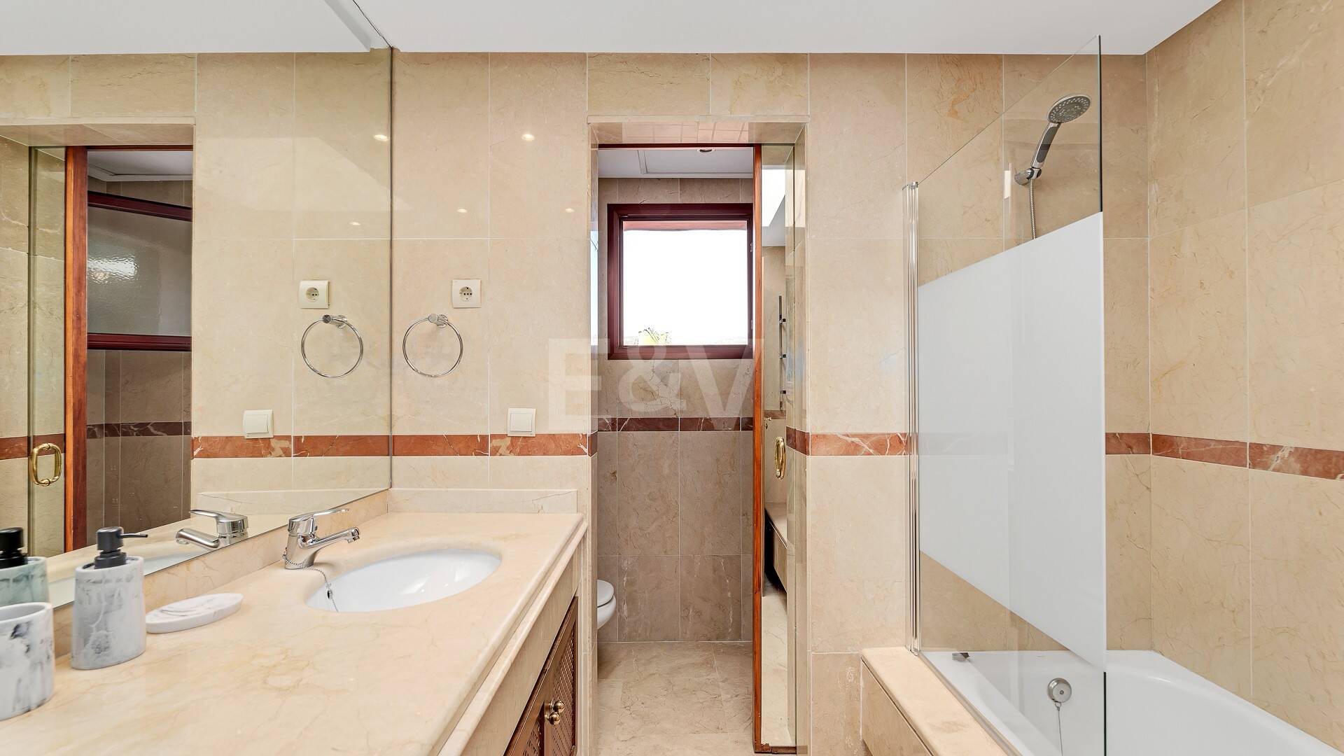 Penthouse duplex de 4 chambres à El Rosario Beachside