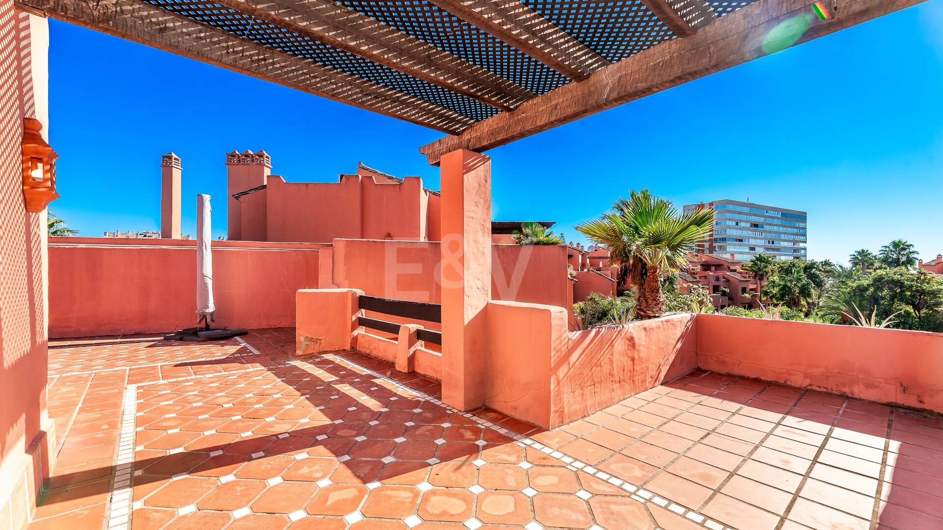 Penthouse duplex de 4 chambres à El Rosario Beachside