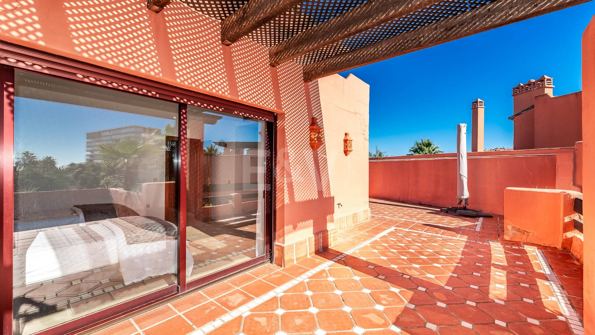 Penthouse duplex de 4 chambres à El Rosario Beachside