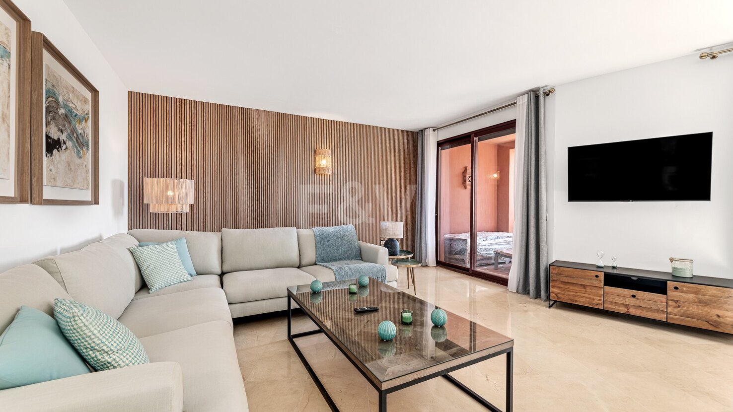 Duplex-Penthouse mit 4 Schlafzimmern in El Rosario Strand