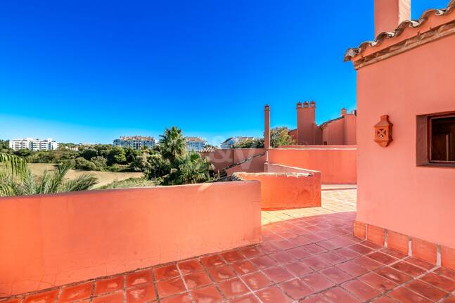 Penthouse duplex de 4 chambres à El Rosario Beachside