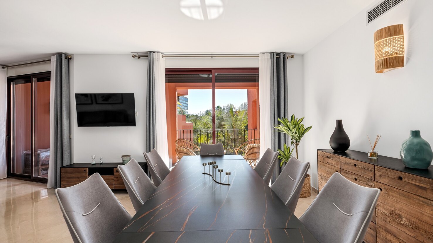Duplex-Penthouse mit 4 Schlafzimmern in El Rosario Strand