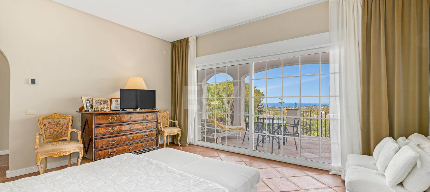 Villa in El Rosario with Panoramic Views in Garden Oasis