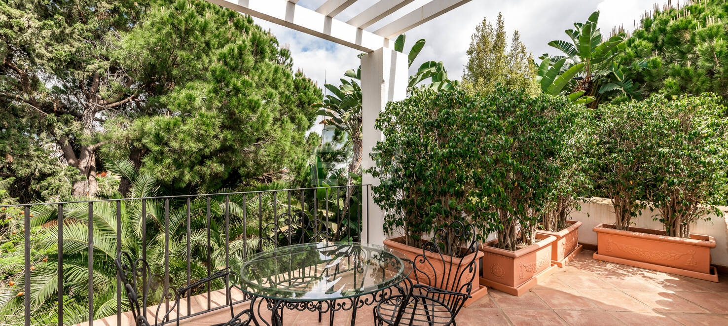 Villa in El Rosario with Panoramic Views in Garden Oasis