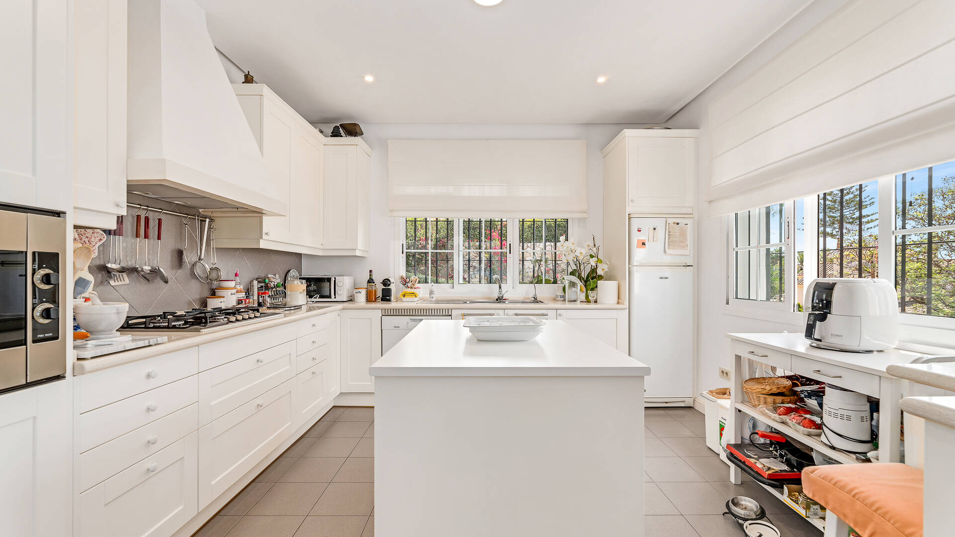 Villa in El Rosario with Panoramic Views in Garden Oasis