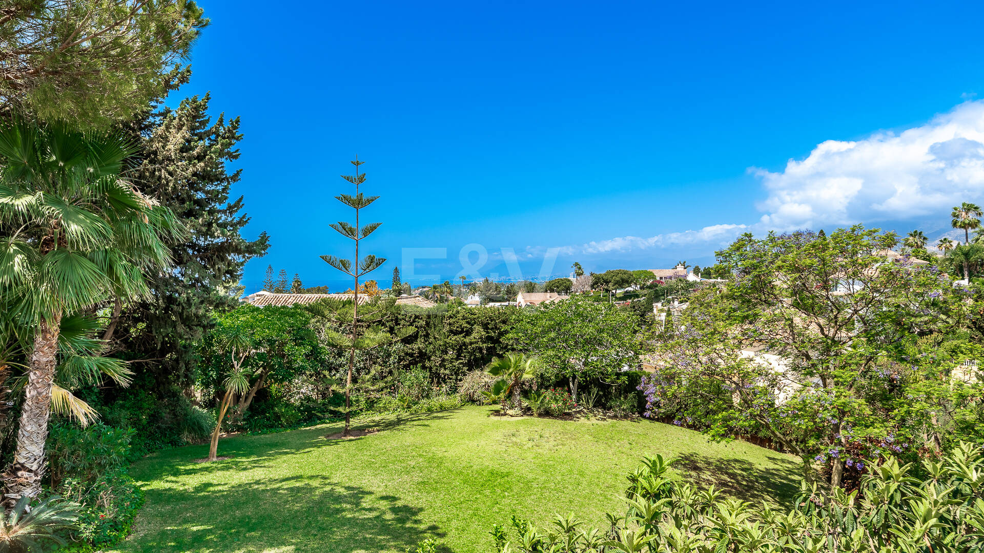 Villa in El Rosario with Panoramic Views in Garden Oasis