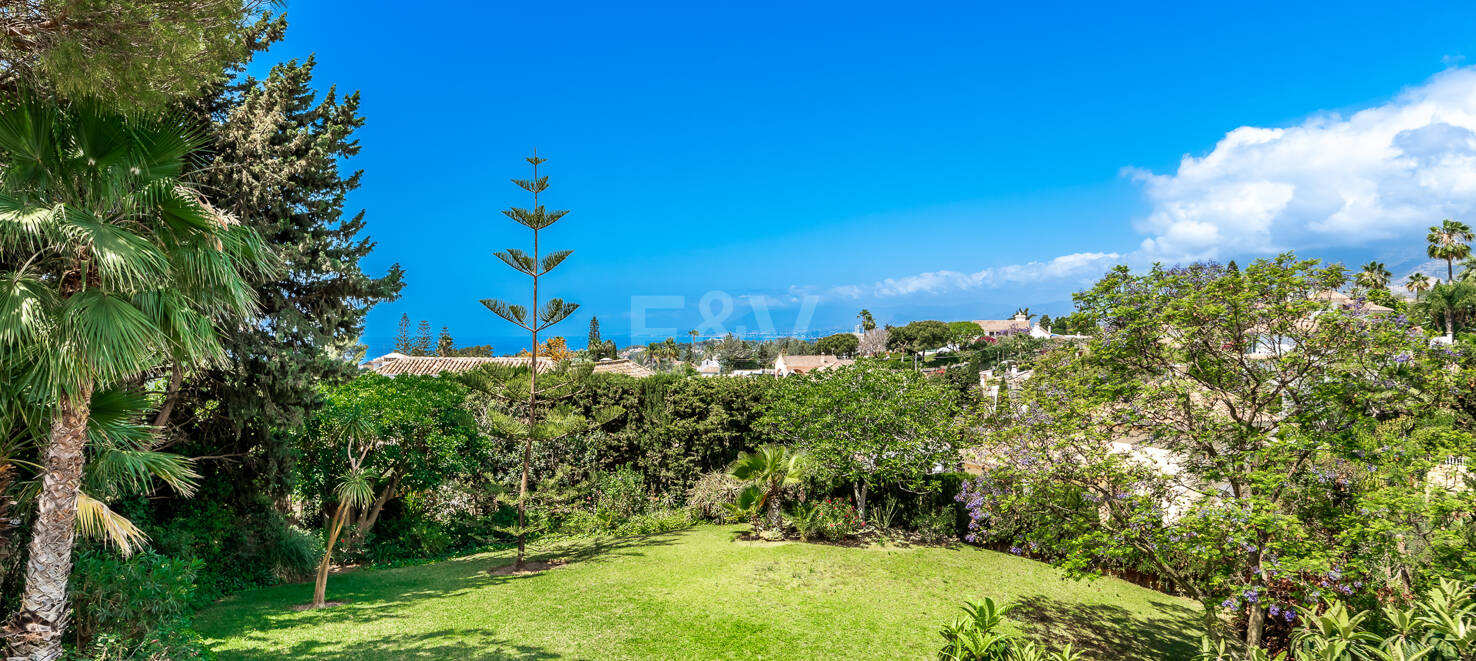 Villa in El Rosario with Panoramic Views in Garden Oasis