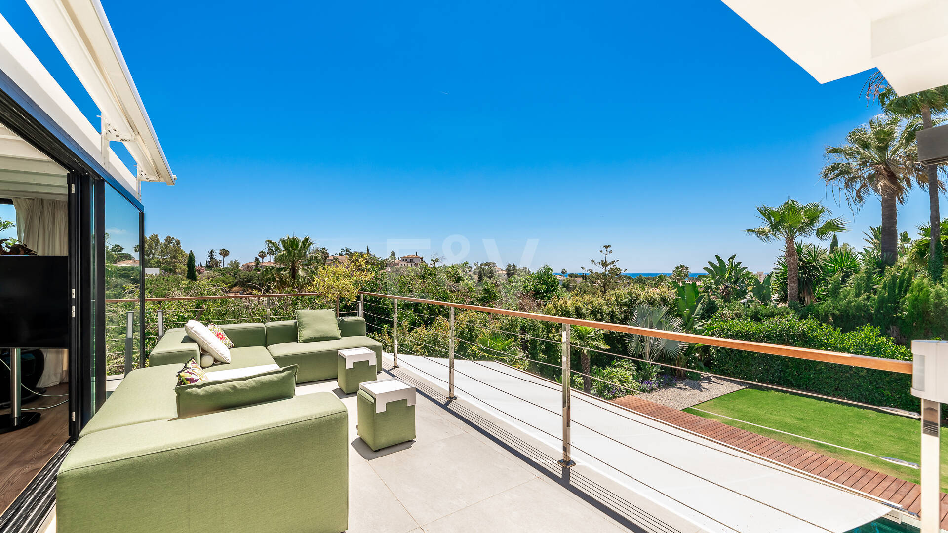 Grand Villa w El Rosario z doskonałą jakością