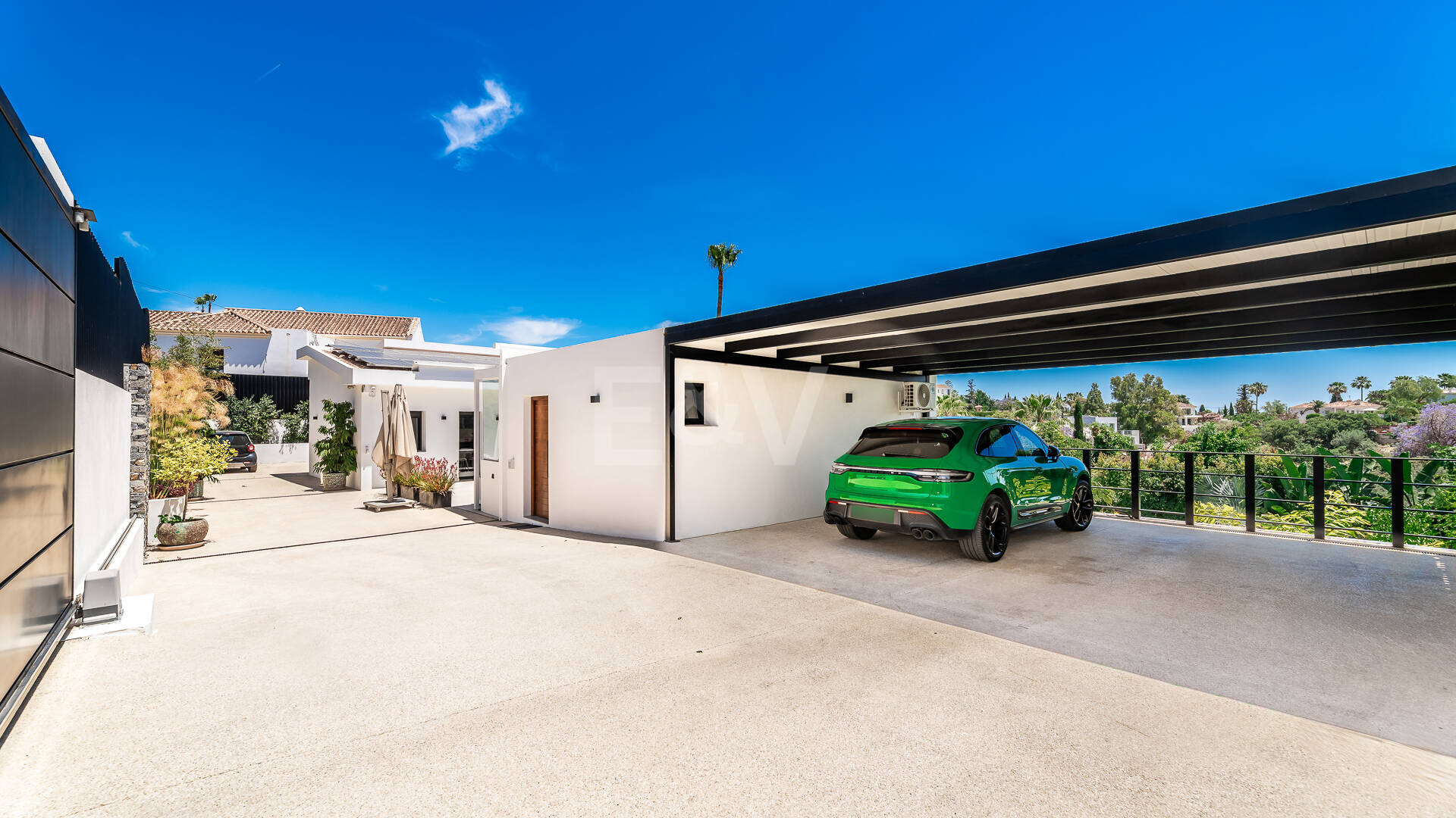 Grand Villa w El Rosario z doskonałą jakością