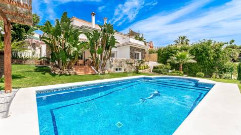 Modern villa in Nueva Andalucia in unique location