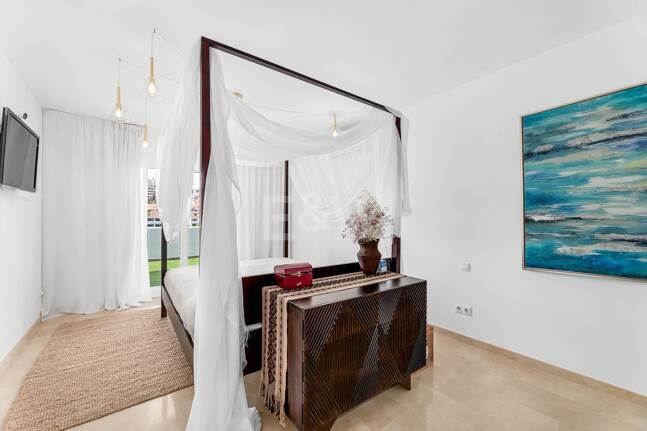 Modern villa i Nueva Andalucia på unikt läge