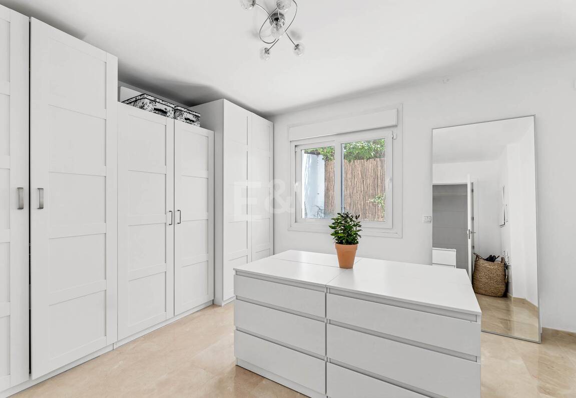 Modern villa i Nueva Andalucia på unikt läge