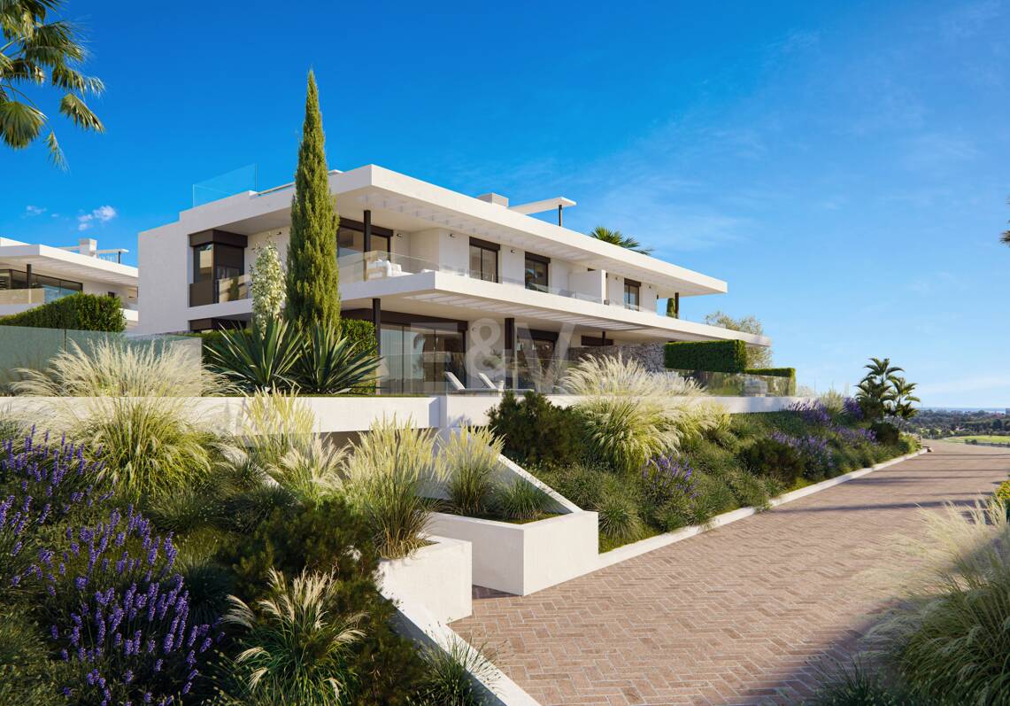 Luxury Villas with Sea Views in Los Monteros