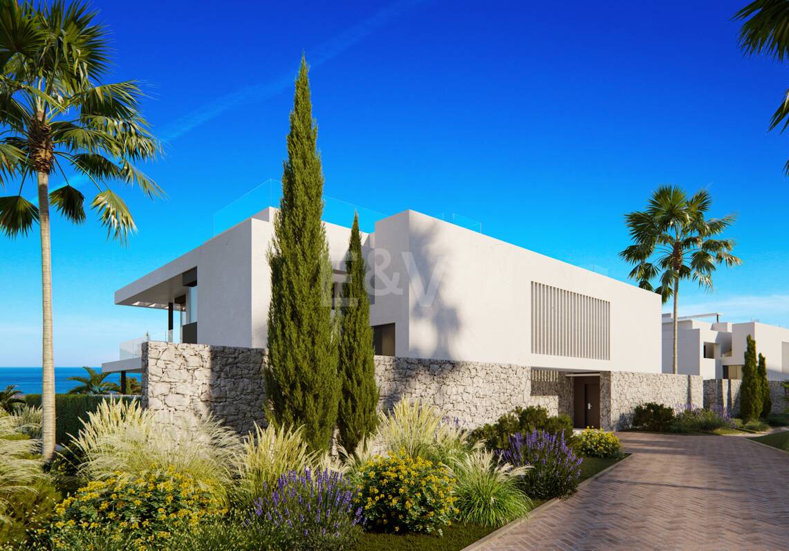 Luxury Villas with Sea Views in Los Monteros