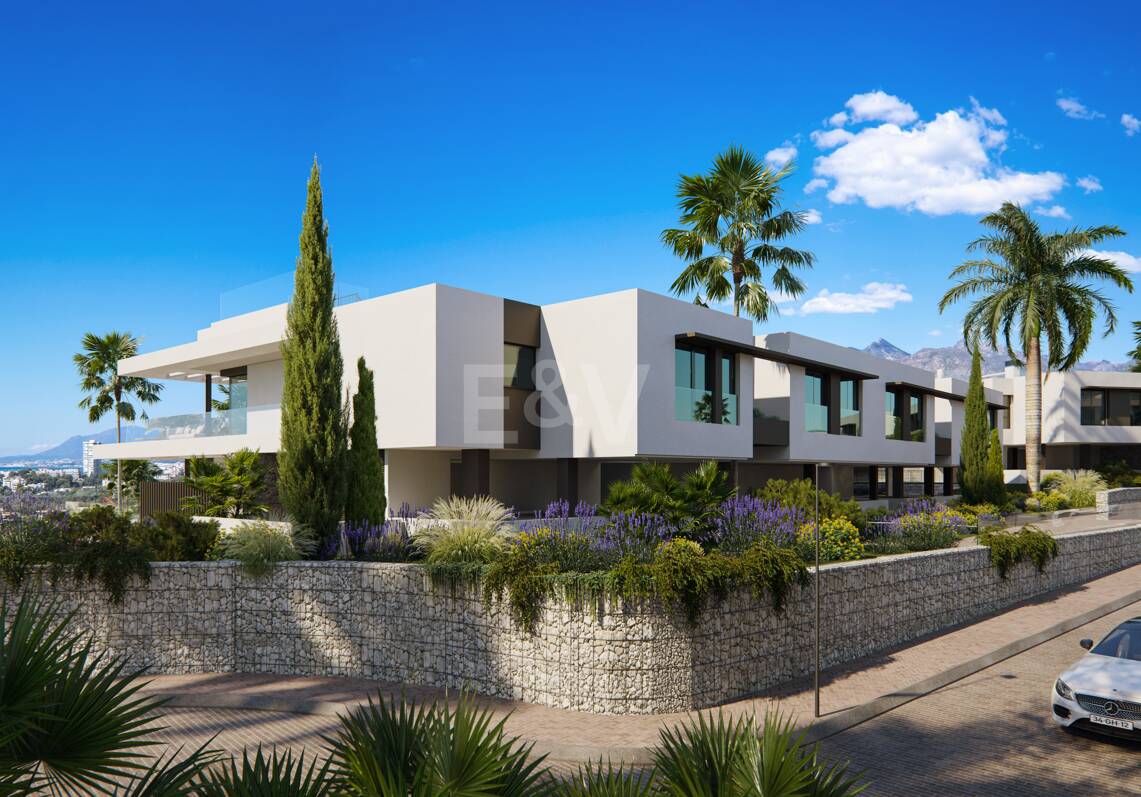 Luxury Villas with Sea Views in Los Monteros