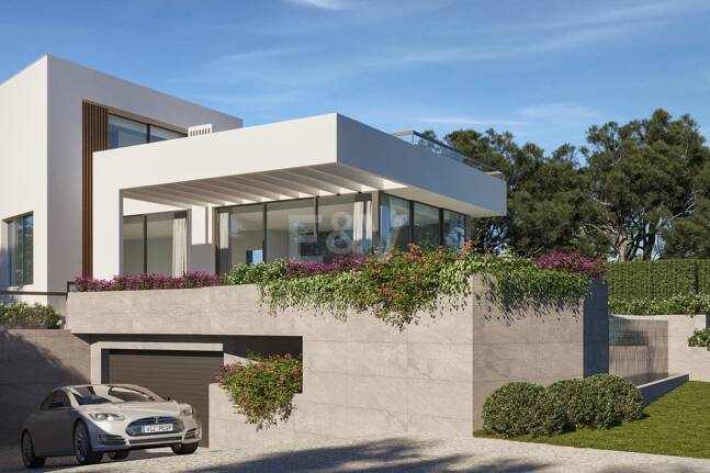 Terrain sur la plage à Artola Baja avec permis de construire approuvé