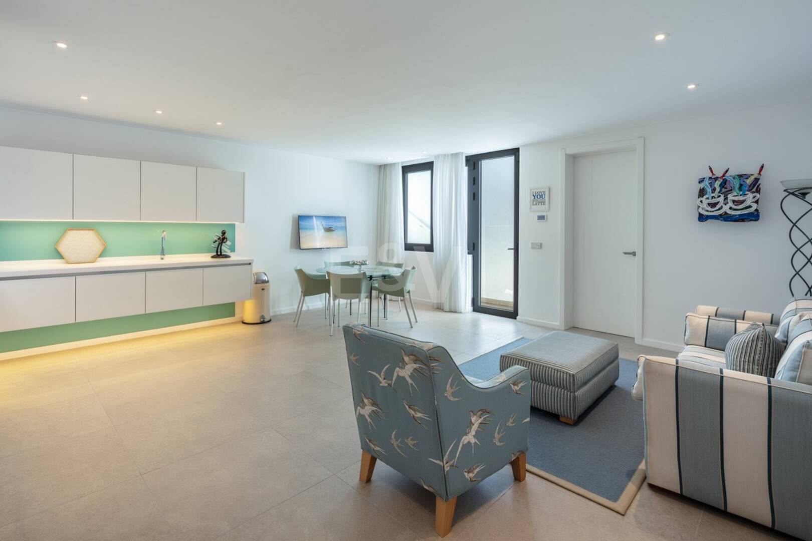 Exquisite villa with exceptional sea views