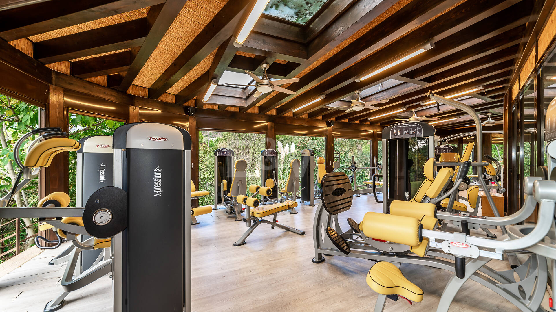 Stunning Italian Renaissance Villa in La Zagaleta Front Line Golf