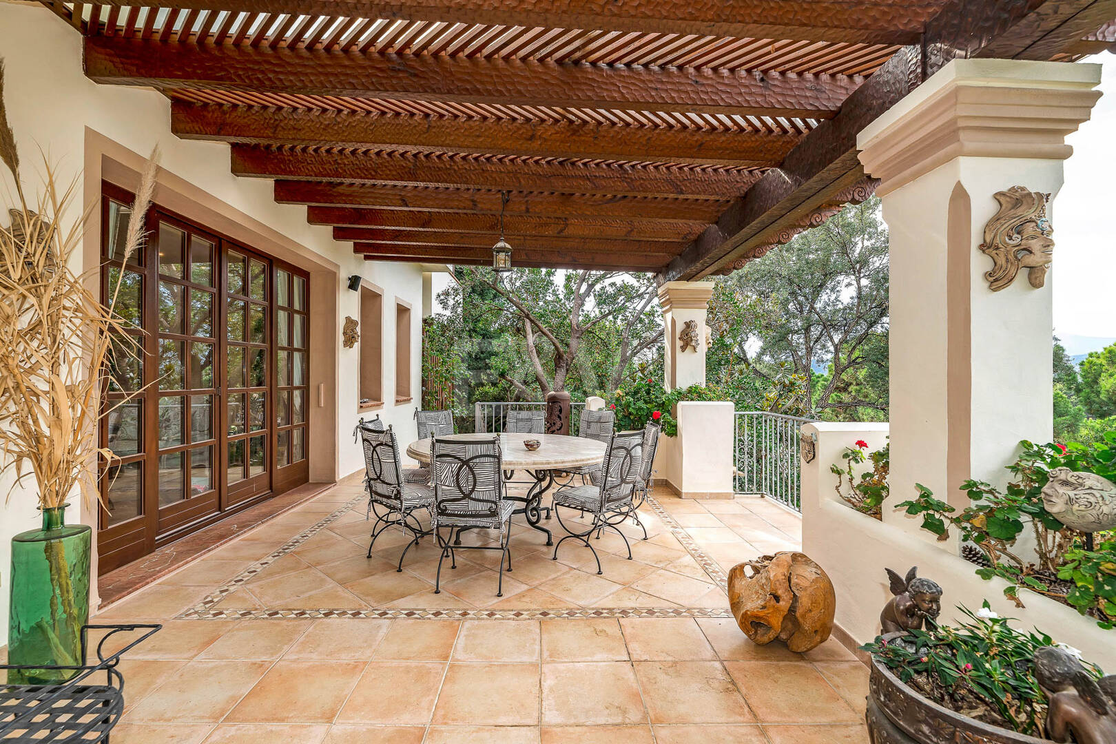 Stunning Italian Renaissance Villa in La Zagaleta Front Line Golf