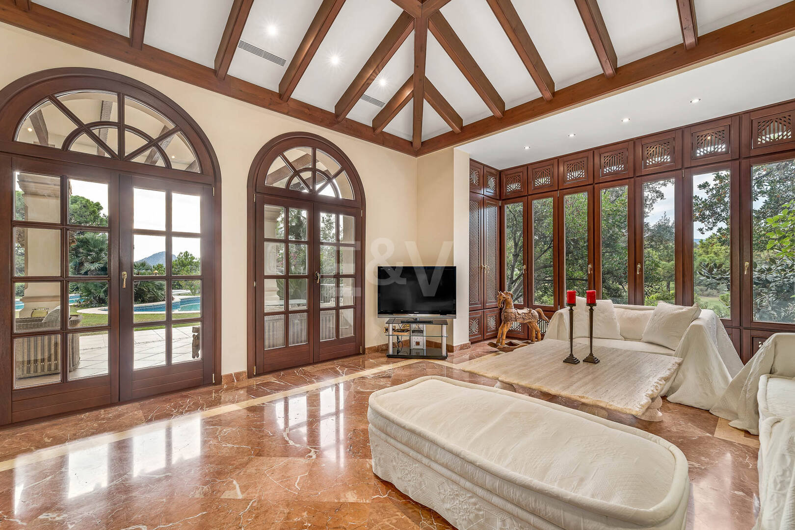 Stunning Italian Renaissance Villa in La Zagaleta Front Line Golf