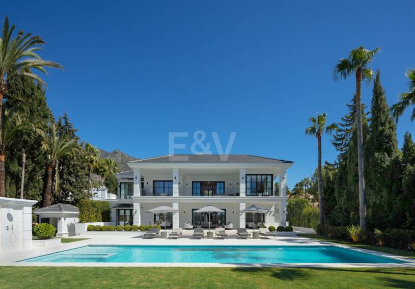 Oöverträffad lyx herrgård med Medelhavet Visningar i Sierra Blanca