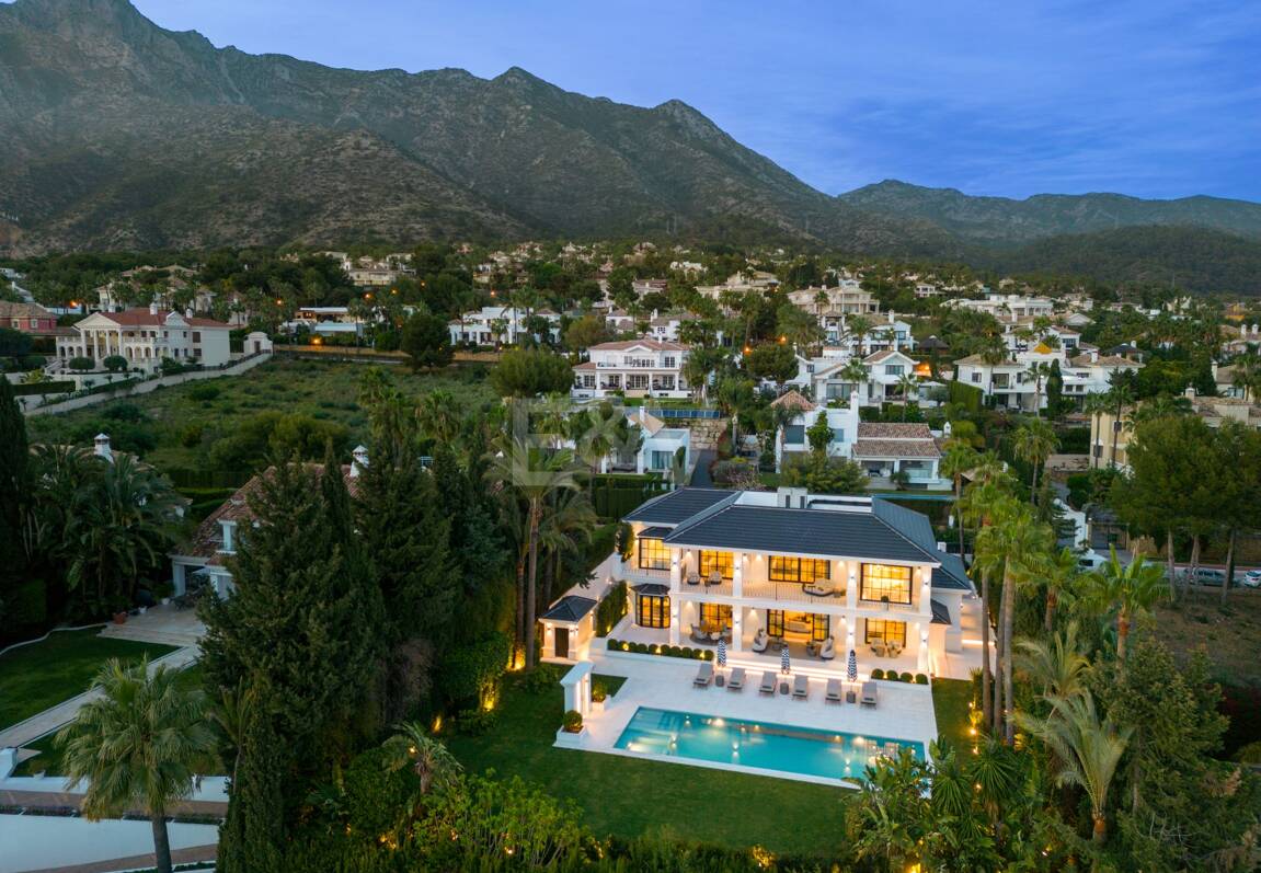 Oöverträffad lyx herrgård med Medelhavet Visningar i Sierra Blanca