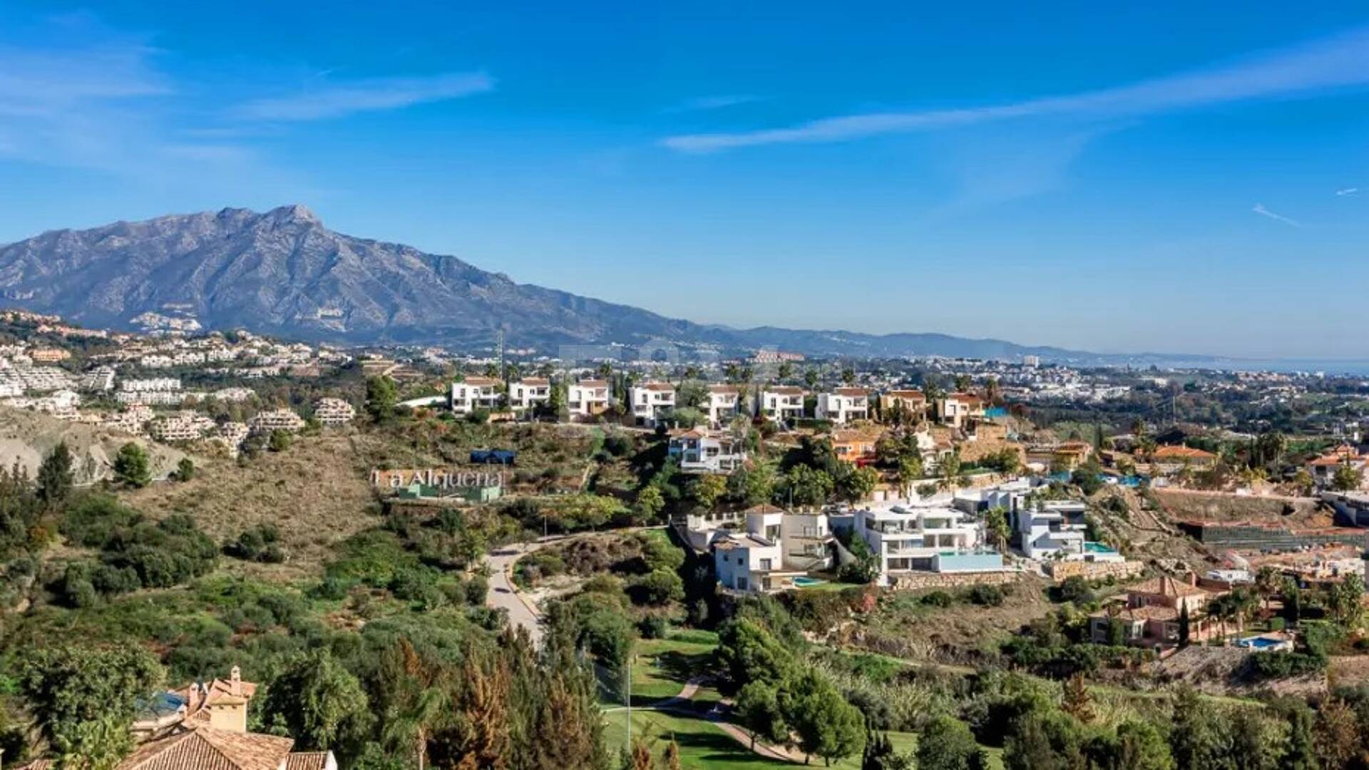 Villa till salu i La Alqueria, Benahavis