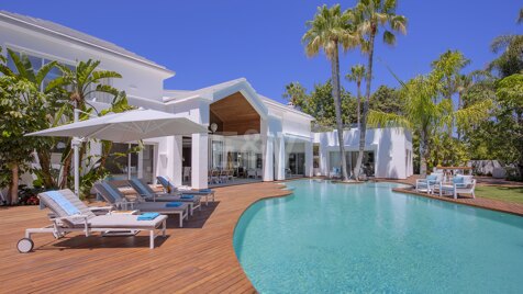 Villa moderne à Guadalmina Beachside dans le style Designer Miami