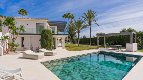 Stylish Villa à Nagüeles avec vue sur la mer et la montagne
