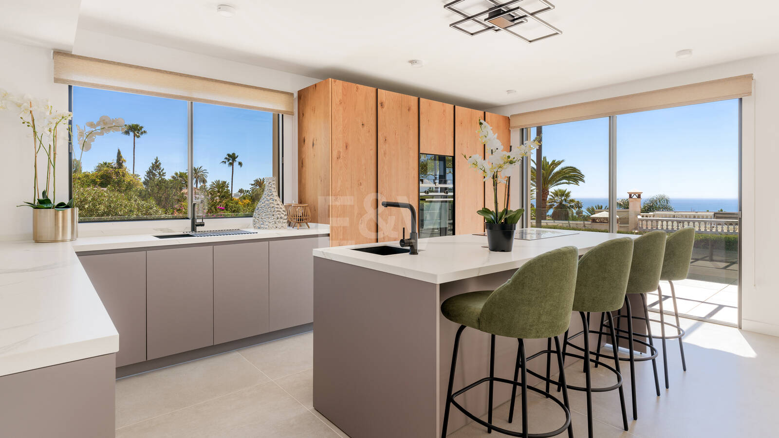 Stilvolle Villa in Nagüeles mit Meer- und Bergblick