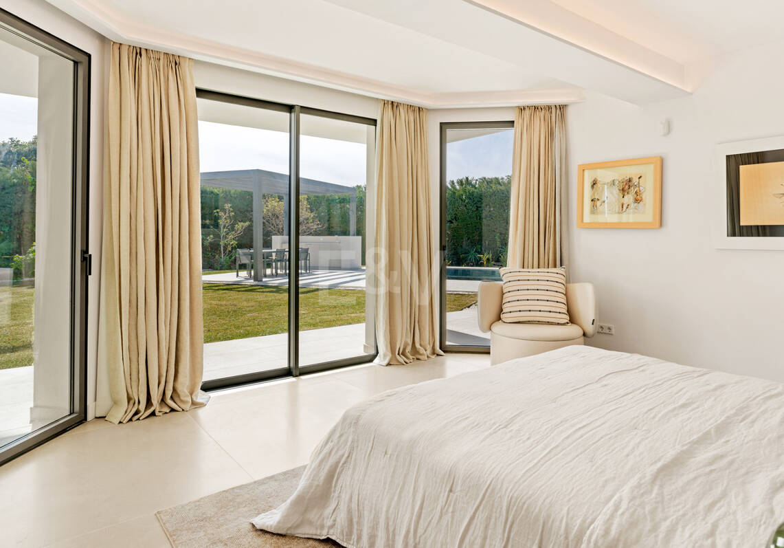 Stylish Villa à Nagüeles avec vue sur la mer et la montagne
