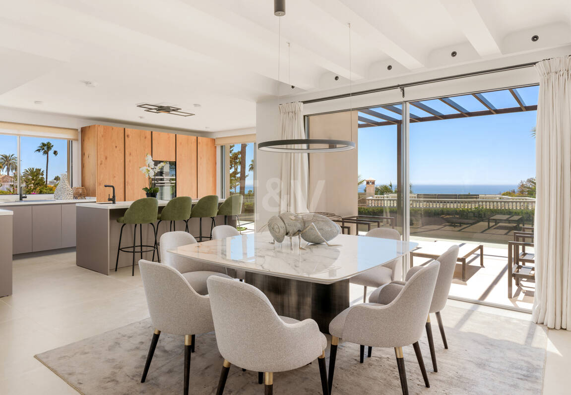 Stilvolle Villa in Nagüeles mit Meer- und Bergblick