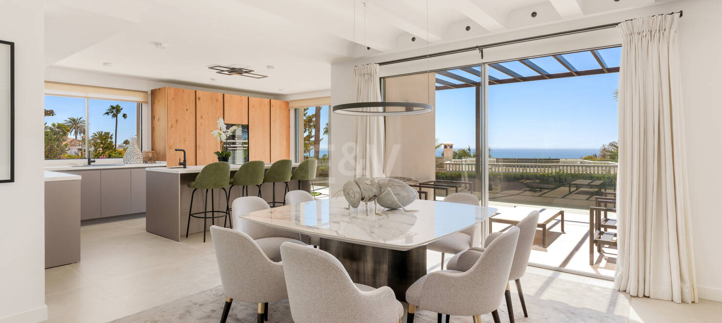 Stylowa willa w Nagüeles z widokiem na morze i góry