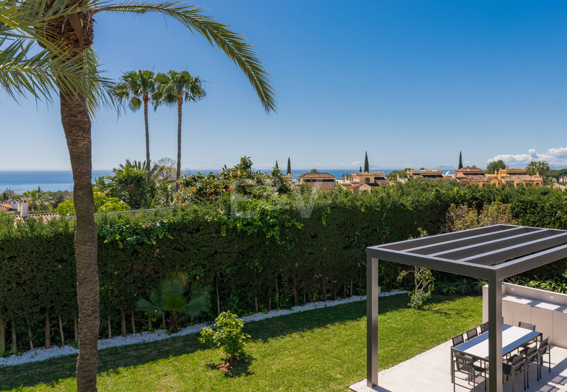 Stilvolle Villa in Nagüeles mit Meer- und Bergblick